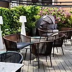 Leonardo Boutique Center Hotel