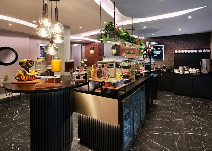 Hotel Leonardo Boutique Center