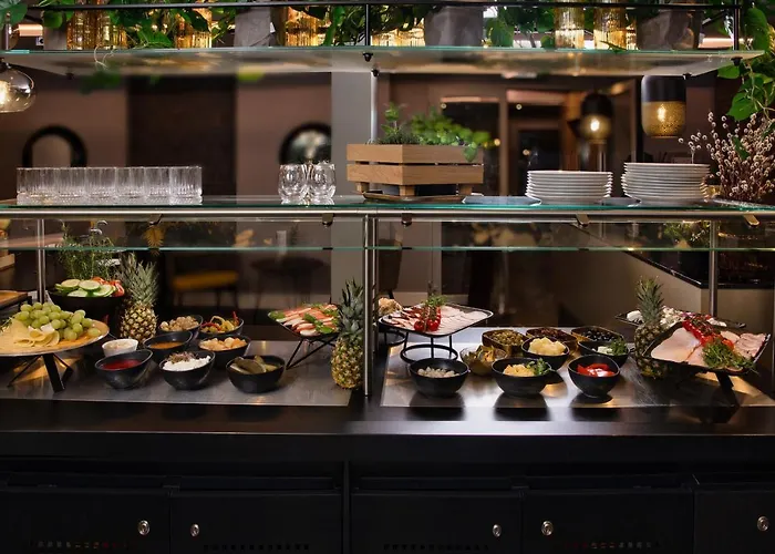 Leonardo Boutique Center Hotel 4*