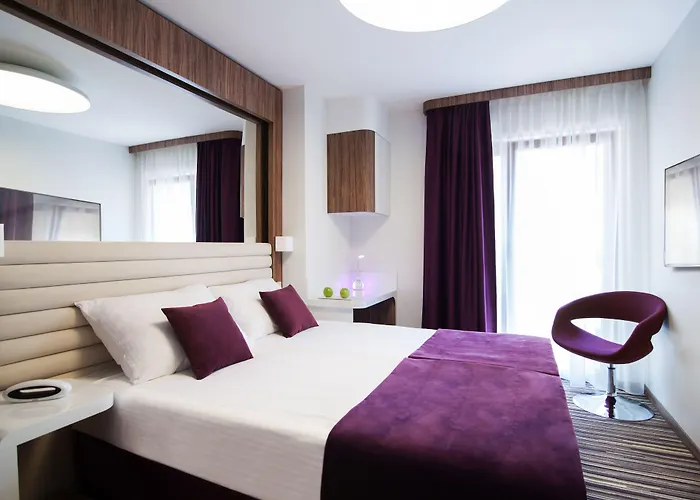 Hotel Leonardo Boutique Center