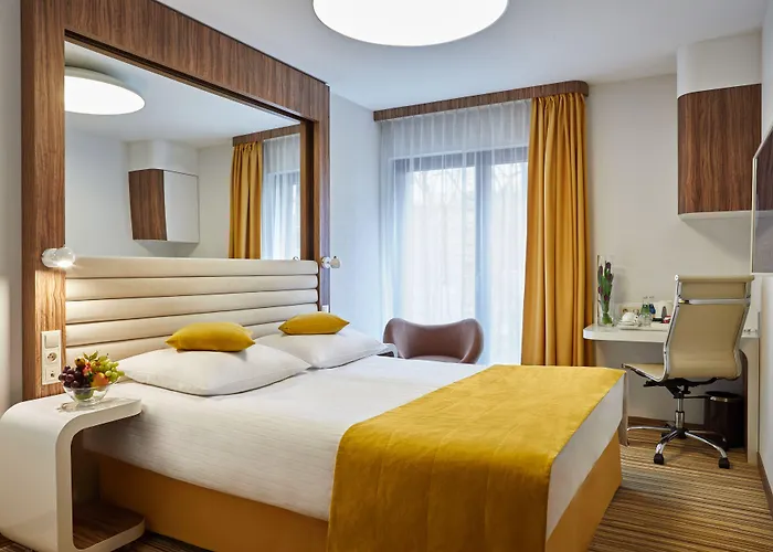 Hotel Leonardo Boutique Center