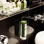 Leonardo Boutique Center