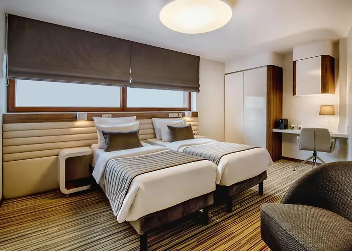 Leonardo Boutique Center Hotel