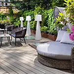 Leonardo Boutique Center 4*