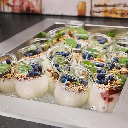 Leonardo Boutique Center Otel 4*