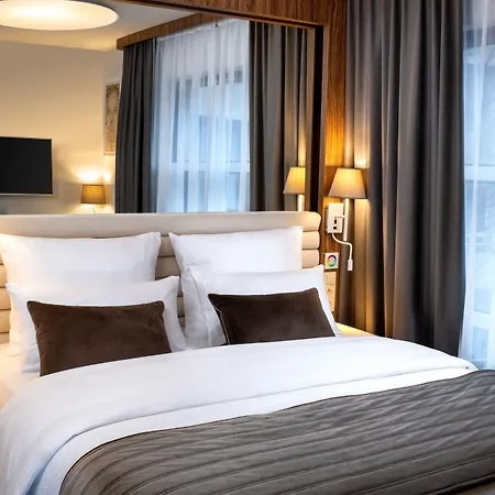 Leonardo Boutique Center 4*