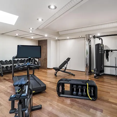 Leonardo Boutique Center Otel 4*