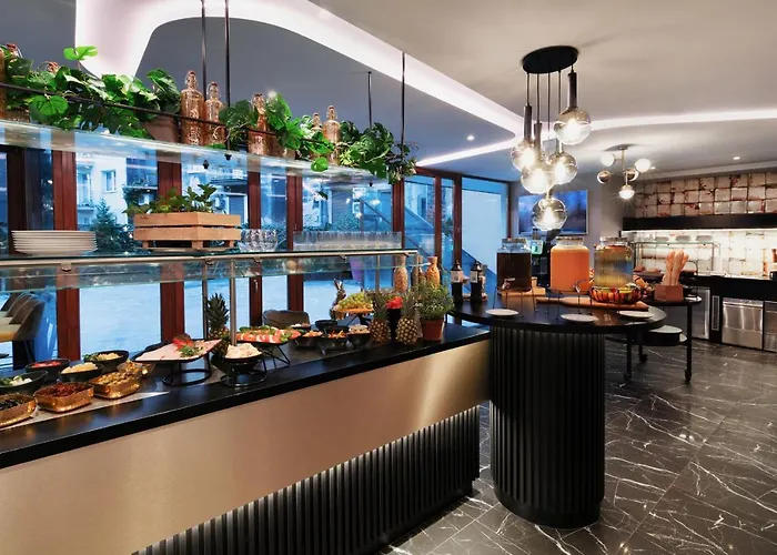 Leonardo Boutique Center