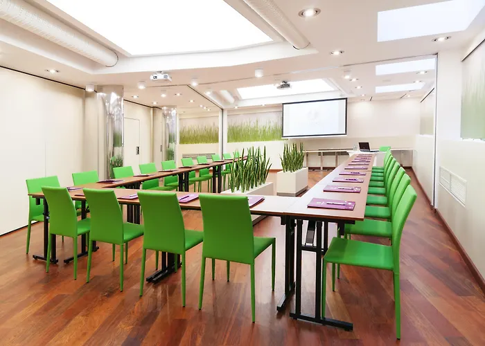 מלון Leonardo Boutique Center