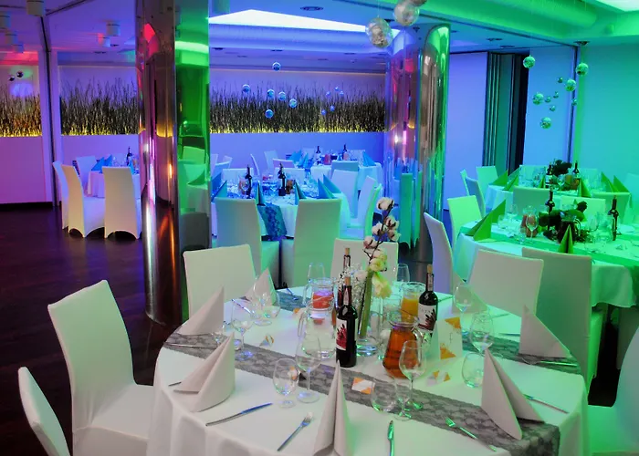 Leonardo Boutique Center