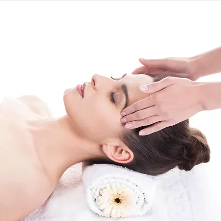 Leonardo Boutique Center 4*