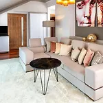 Szálloda Leonardo Boutique Center 4*