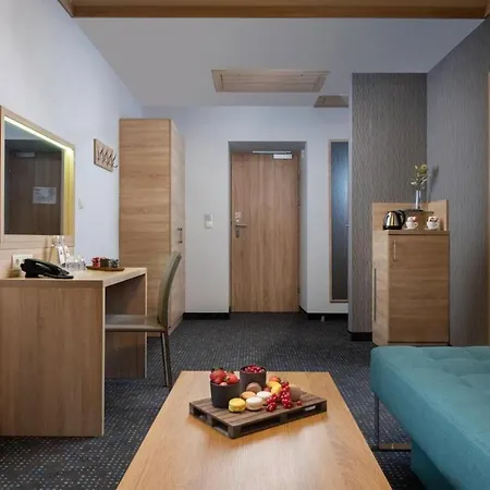 Leonardo Boutique Center 4* Краков
